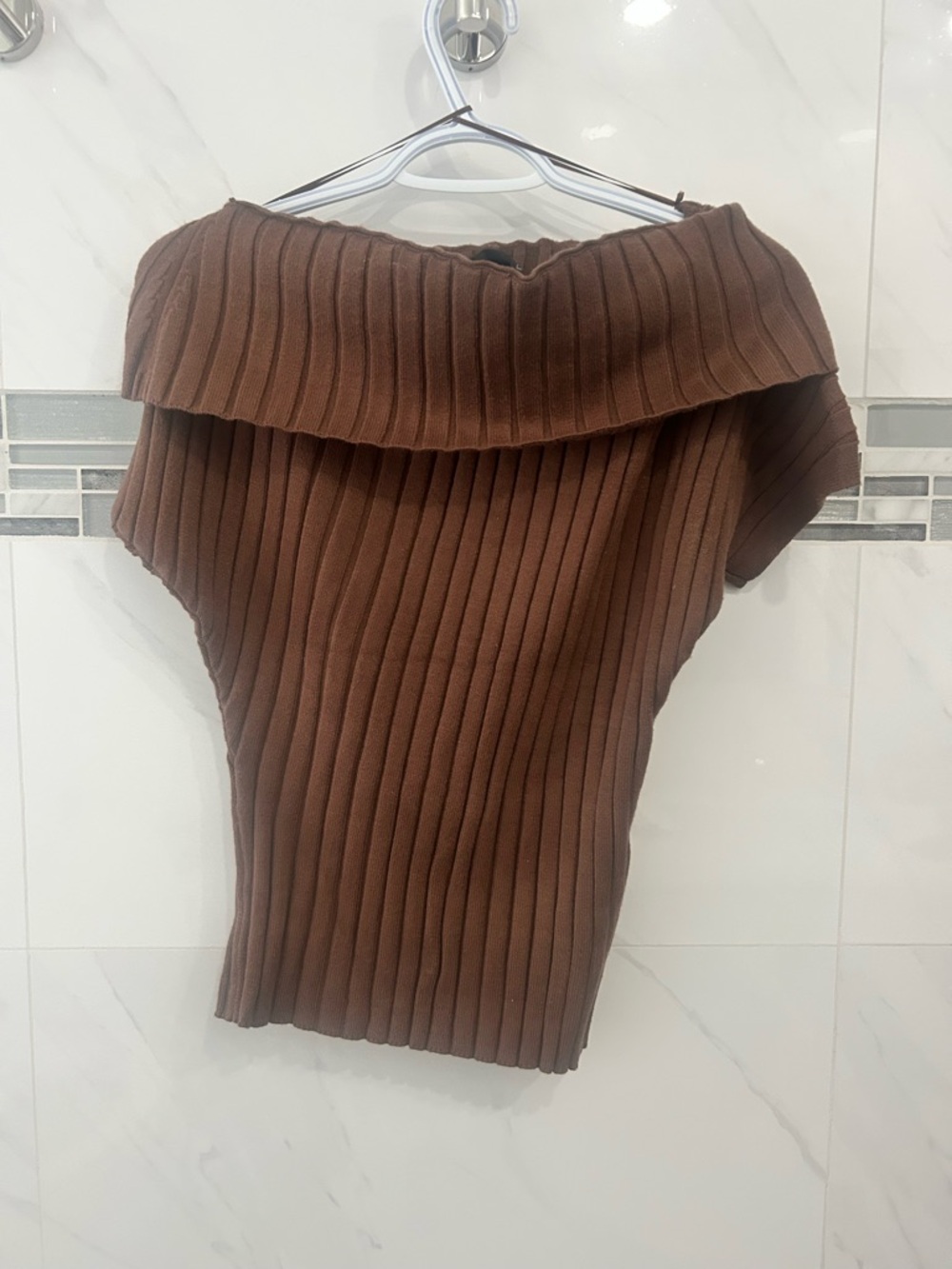 Dynamite Off-Shoulder Ribbed Sweater in Brown - Picture 4 of 4